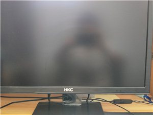 出售办公电脑2台，最高配置内存，开机时间一共没超过6个月，懂得来